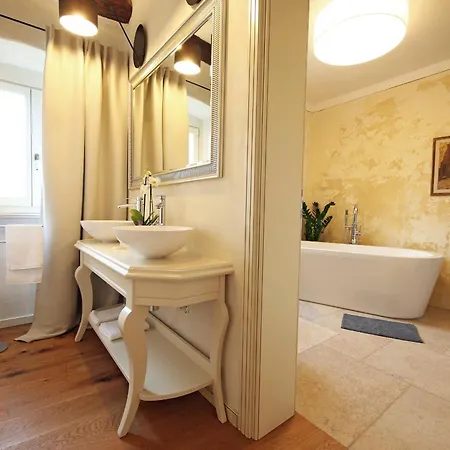 Benvenuti Near Motovun For 8 People - Pet Friendly With Salt - Water Pool Villa *