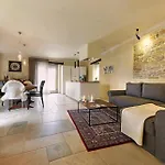 Benvenuti Near Motovun For 8 People - Pet Friendly With Salt - Water Pool فيلة *